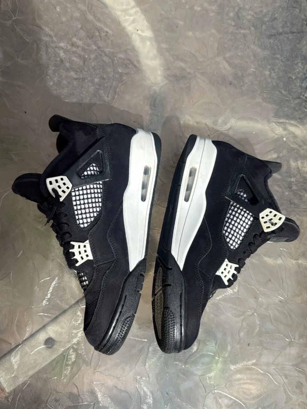 Jordan 4 White Thunder Men Size 10